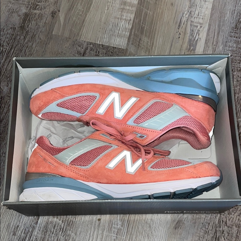NB Coral 990v5 Mens Sneakers Worn Once!!
